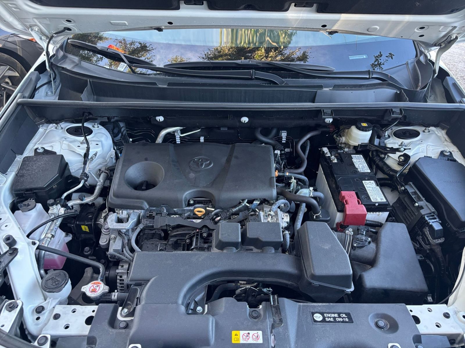 Thumbnail: 2025 Toyota RAV4 - 32