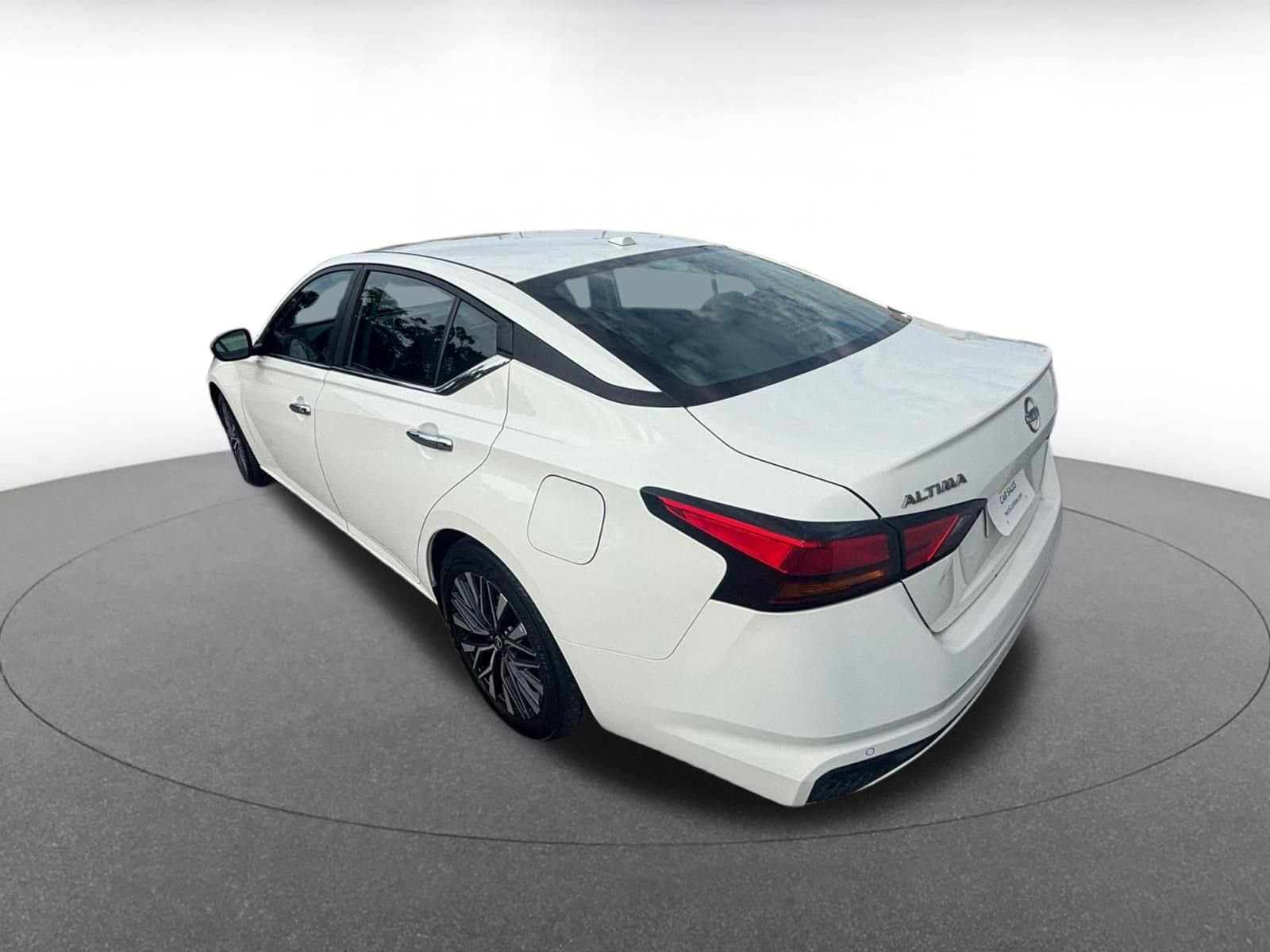 Thumbnail: 2025 Nissan Altima - 5