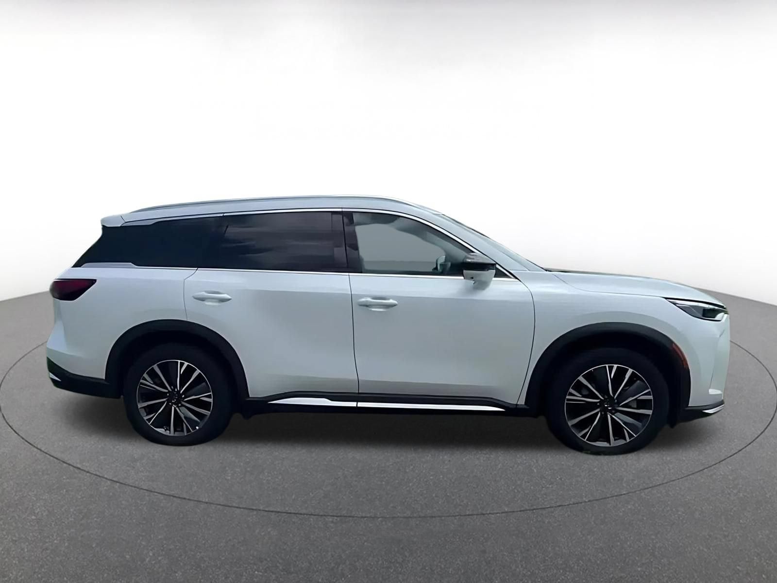 Thumbnail: 2026 INFINITI QX60 - 16