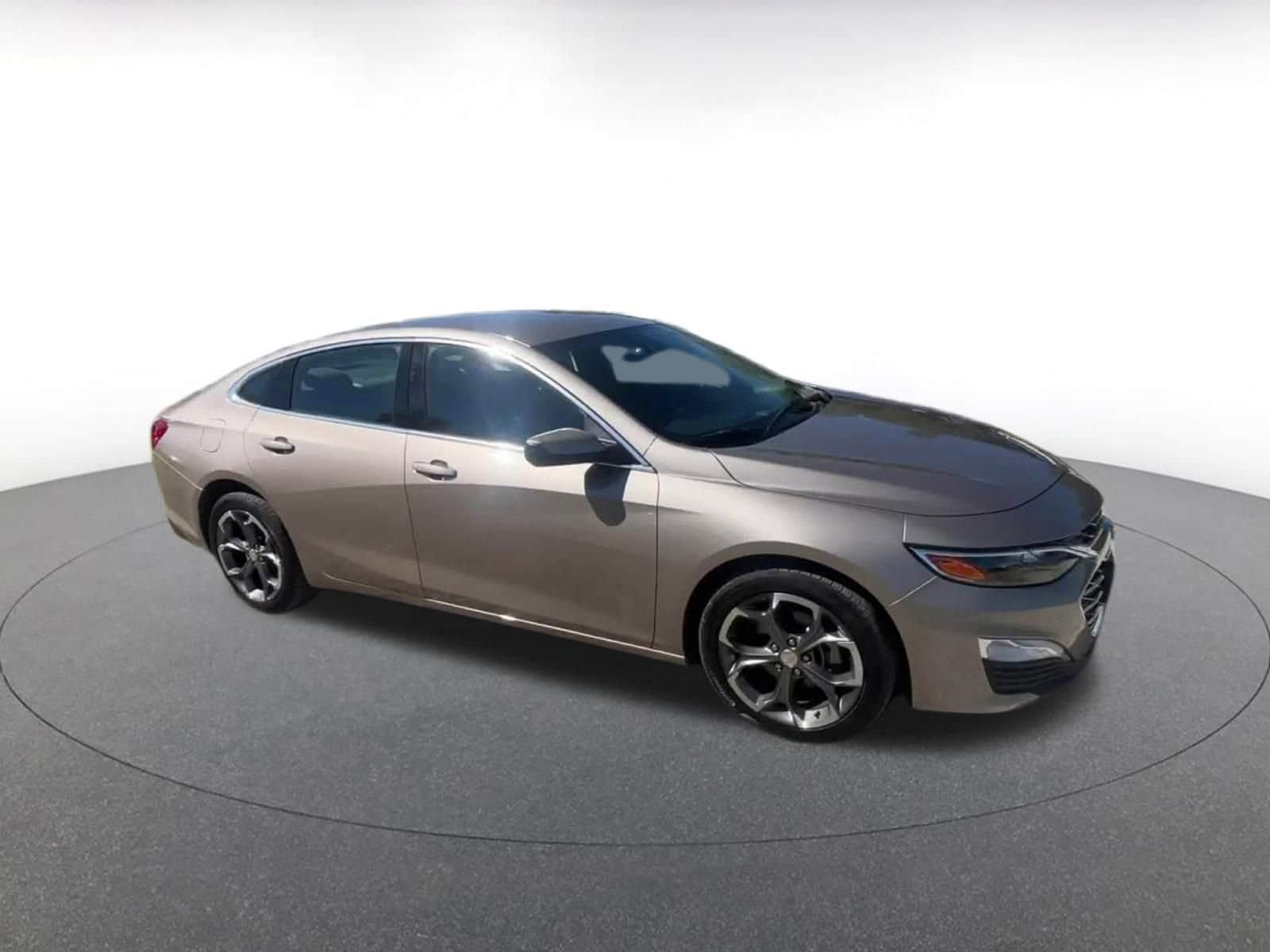 Thumbnail: 2024 Chevrolet Malibu - 2