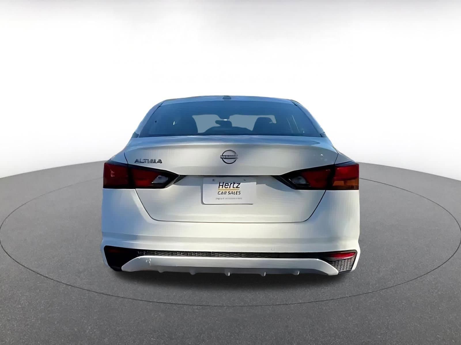 Thumbnail: 2025 Nissan Altima - 11