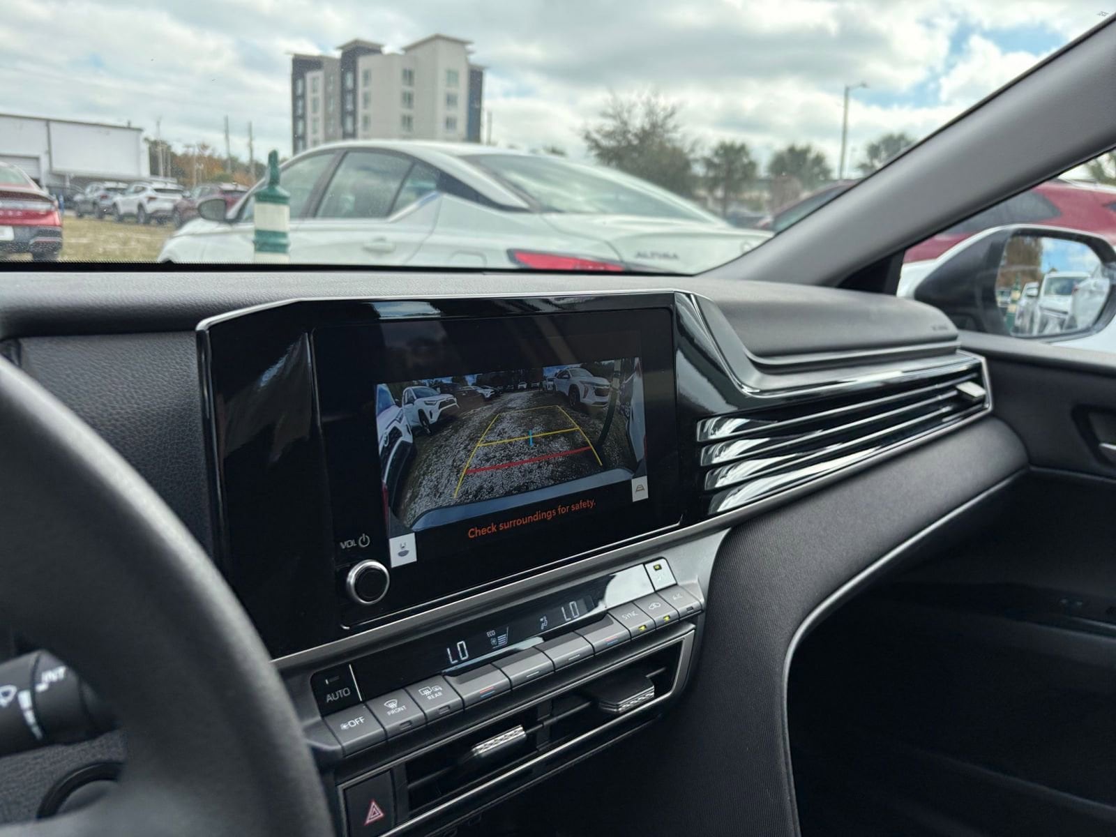 Thumbnail: 2025 Toyota Camry - 17