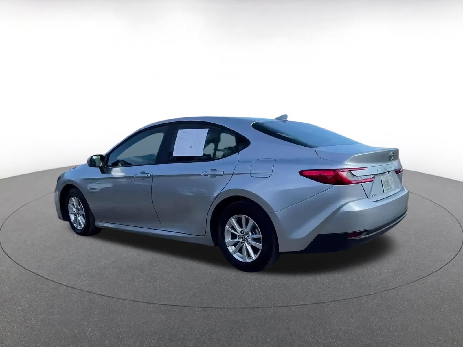 Thumbnail: 2025 Toyota Camry - 10