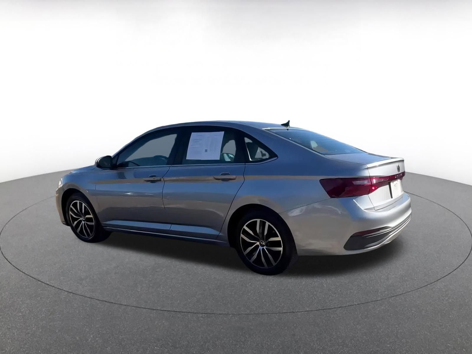 Thumbnail: 2025 Volkswagen Jetta - 10