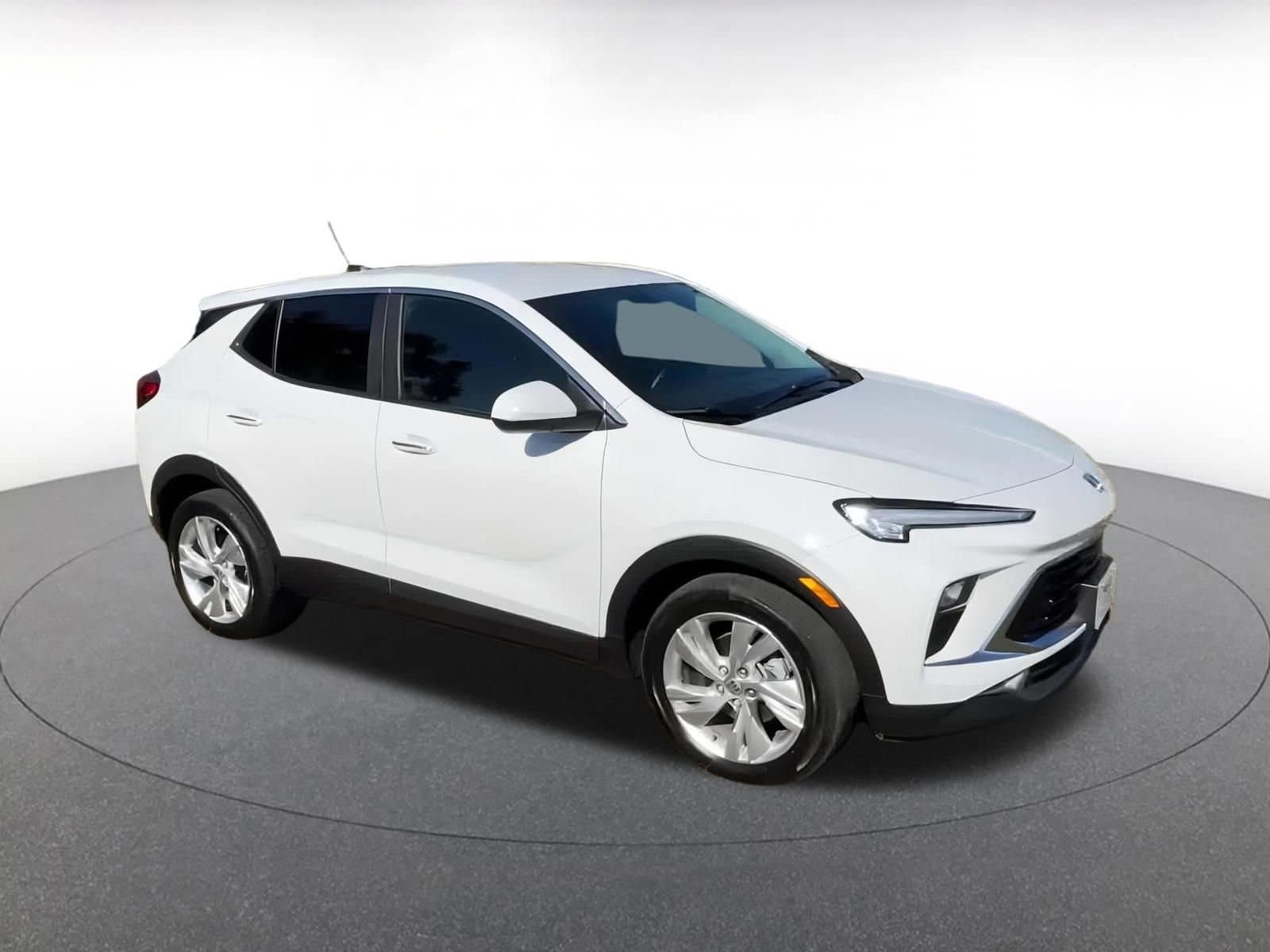 Thumbnail: 2025 Buick Encore GX - 2