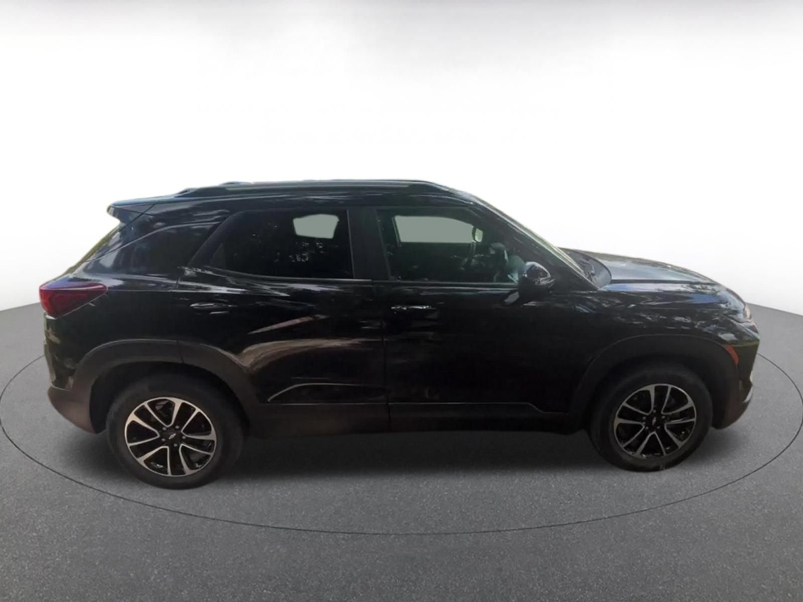 Thumbnail: 2025 Chevrolet TrailBlazer - 16