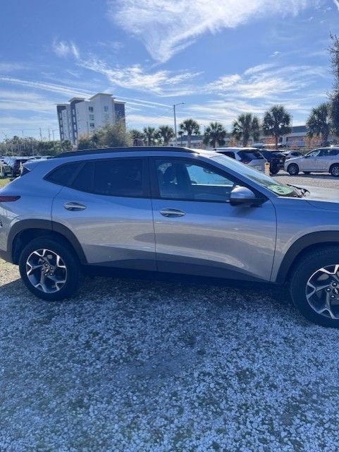 Thumbnail: 2025 Chevrolet Trax - 10