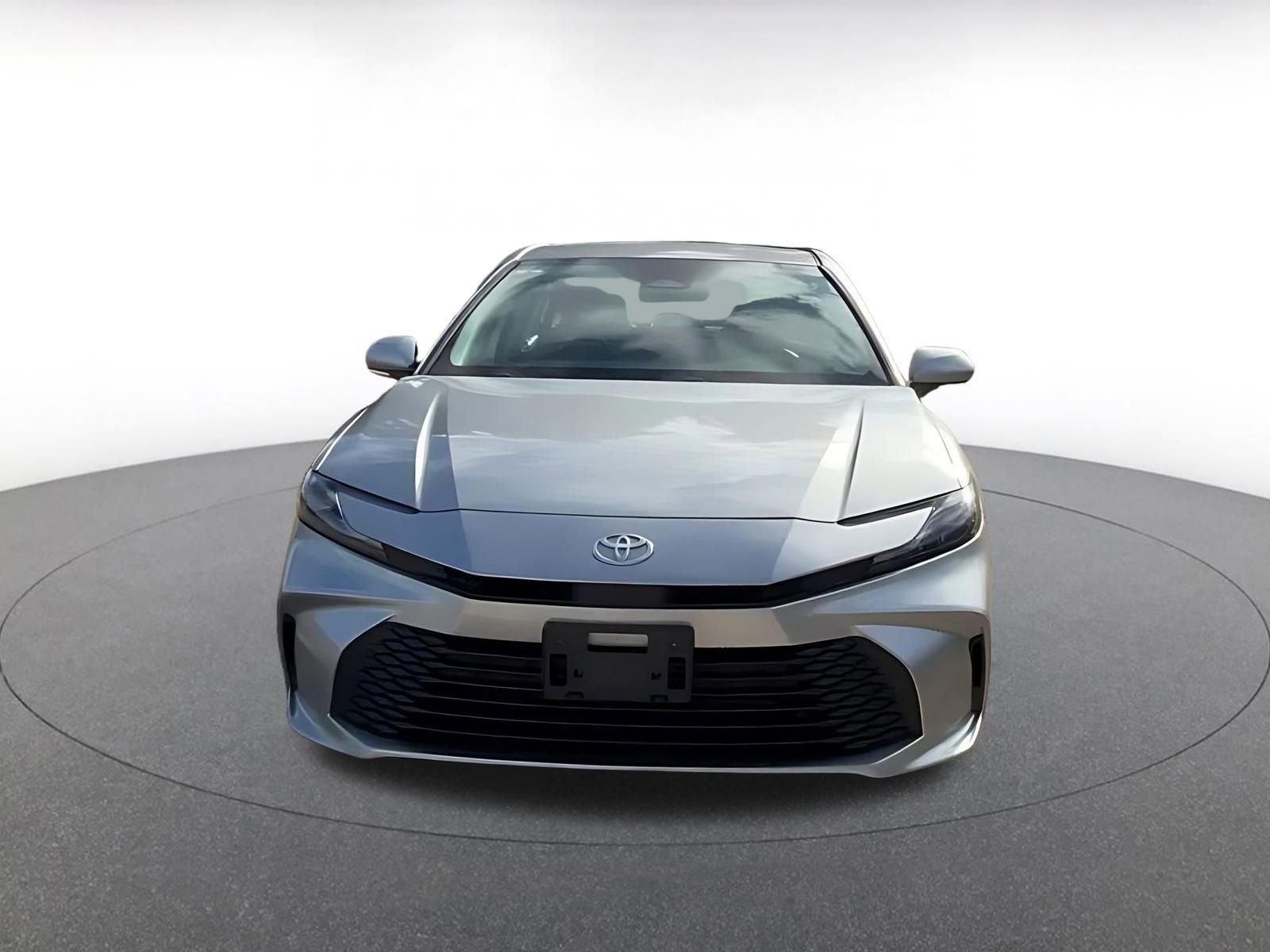 Thumbnail: 2025 Toyota Camry - 3