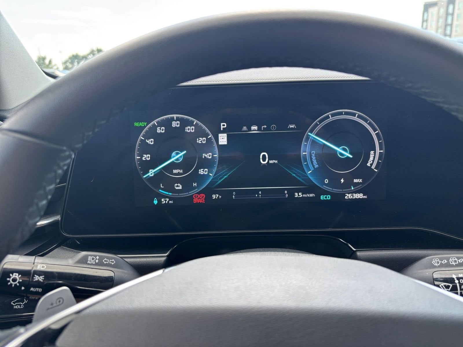 Thumbnail: 2023 Kia Niro - 18