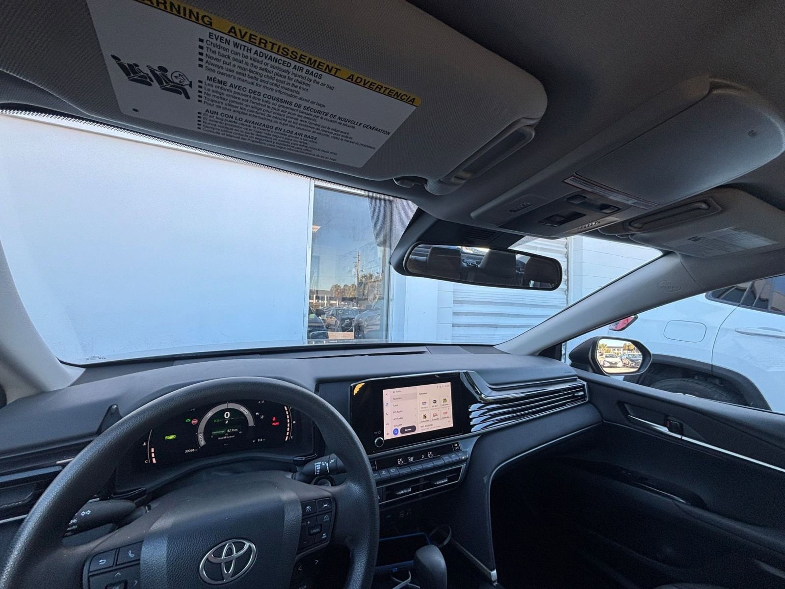 Thumbnail: 2025 Toyota Camry - 33