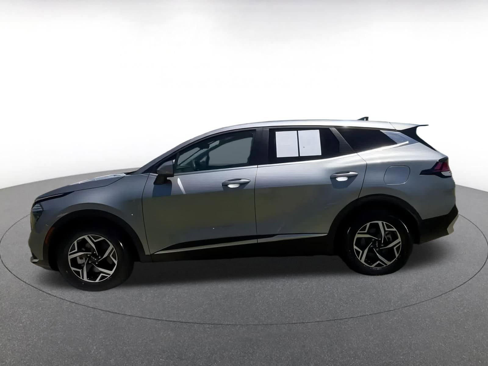 Thumbnail: 2024 Kia Sportage - 9