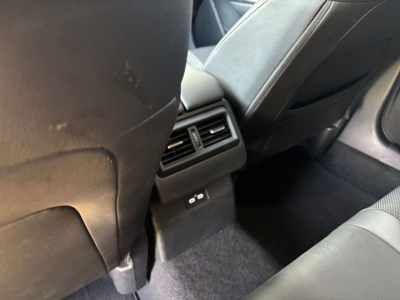 Thumbnail: 2025 Mazda CX-50 - 24