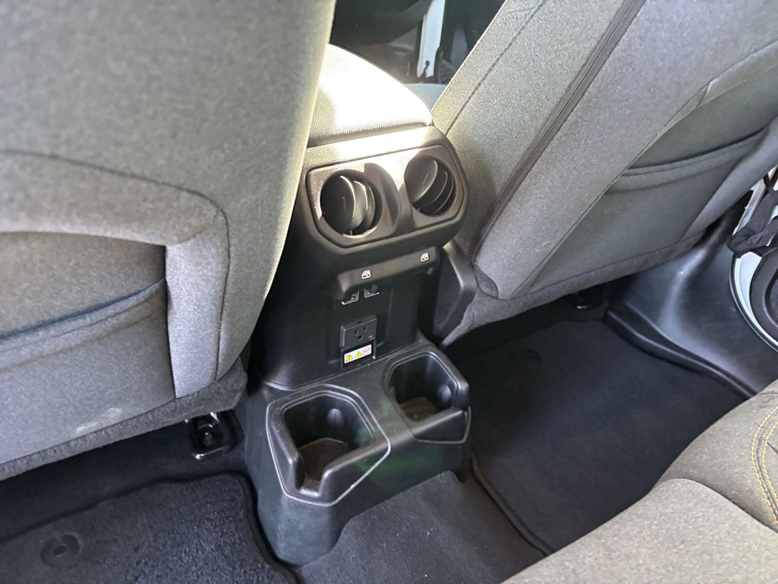 Thumbnail: 2025 Jeep Wrangler - 24