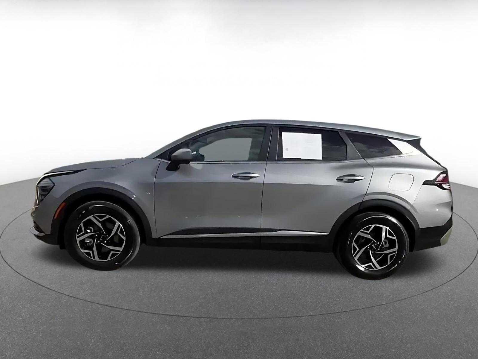 Thumbnail: 2025 Kia Sportage - 9