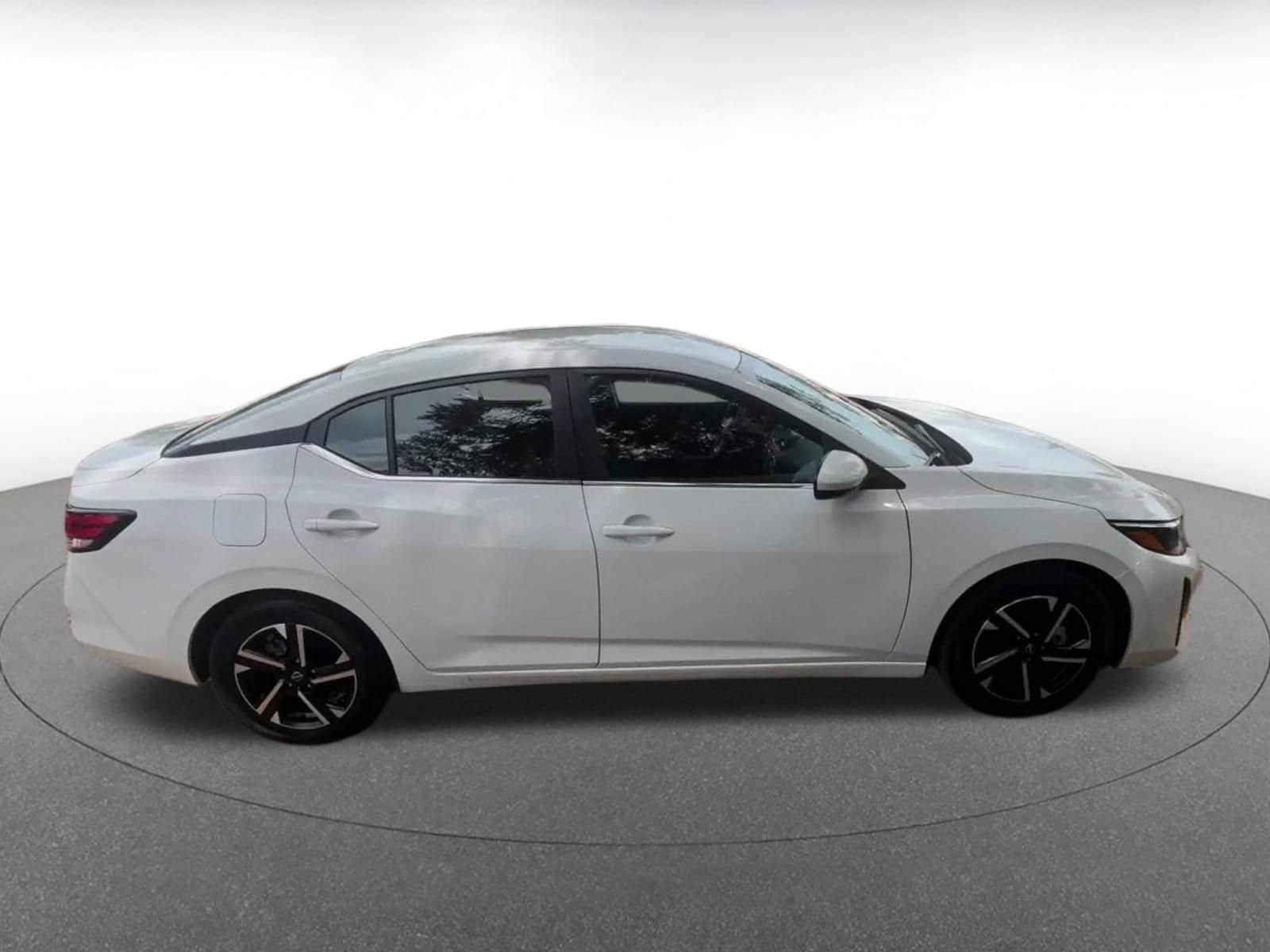 Thumbnail: 2025 Nissan Sentra - 16