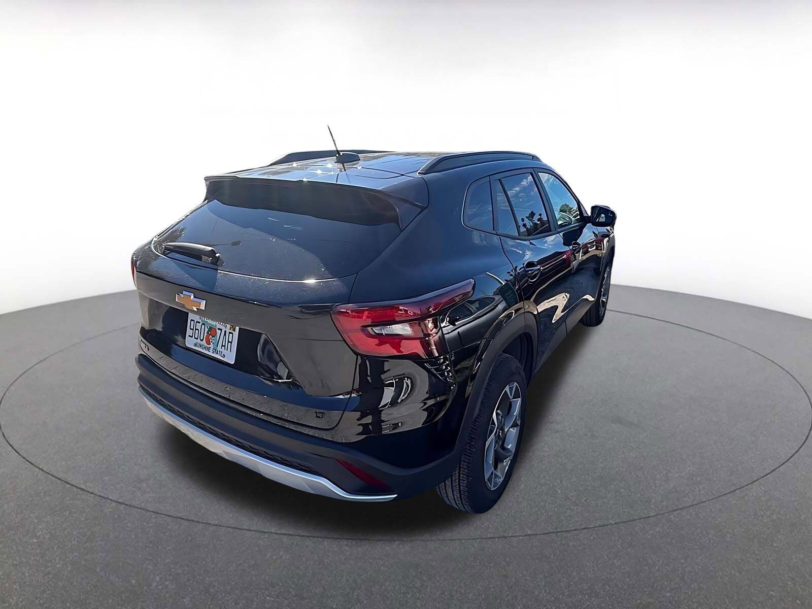 Thumbnail: 2025 Chevrolet Trax - 9