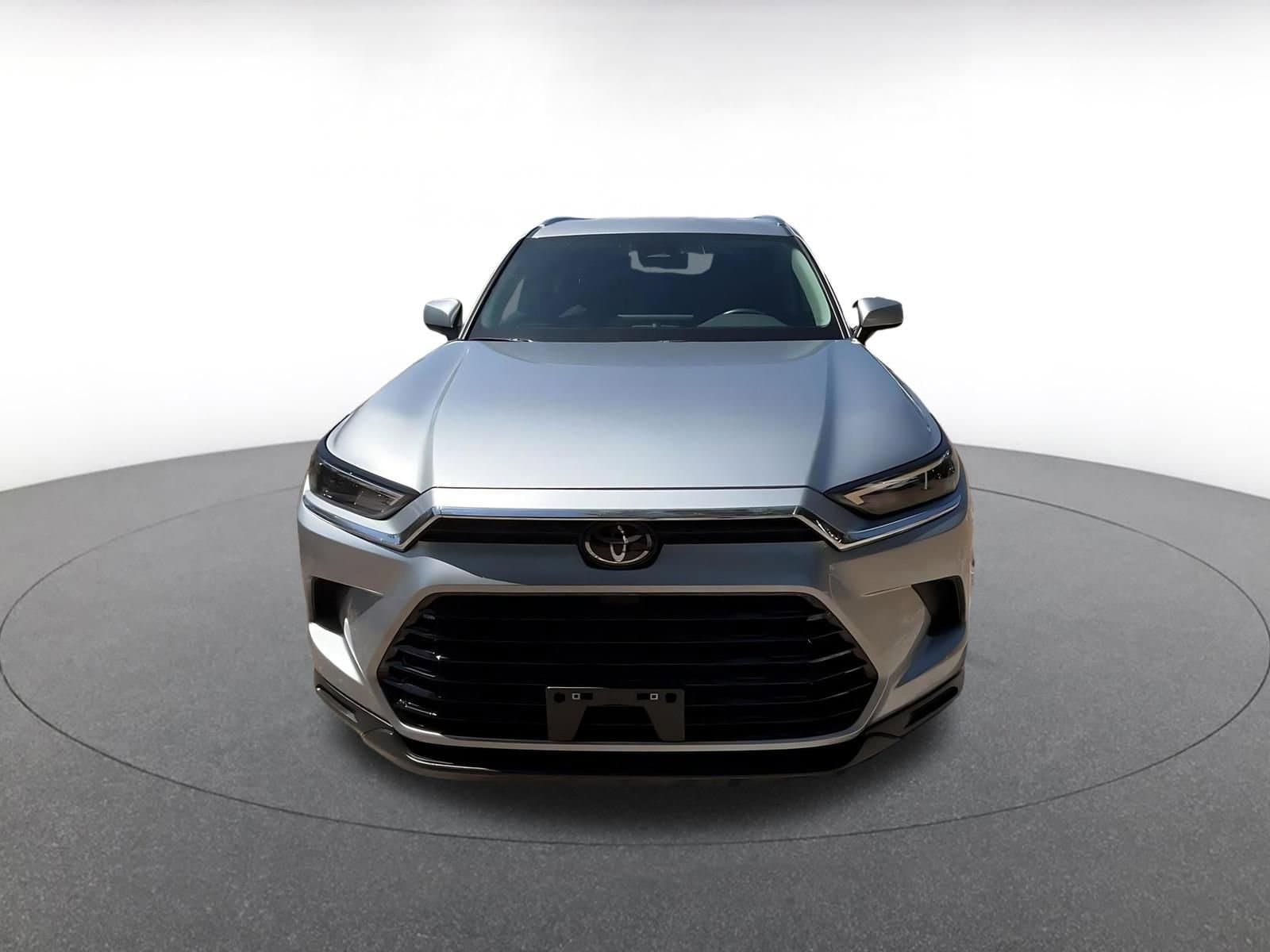 Thumbnail: 2025 Toyota Grand Highlander - 4