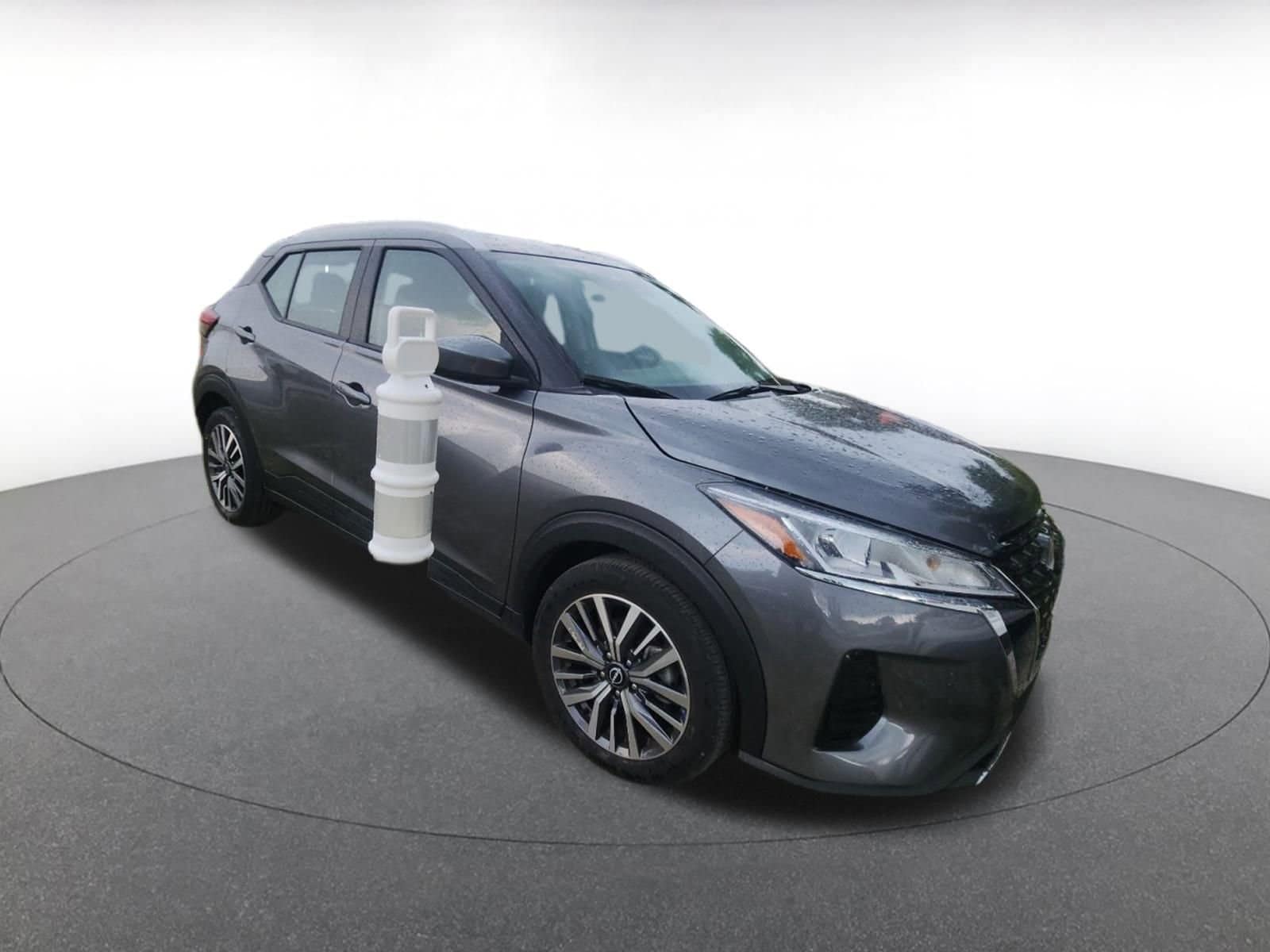 Thumbnail: 2024 Nissan Kicks - 1