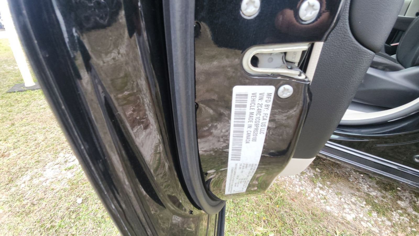 Thumbnail: 2023 Chrysler Voyager - 9