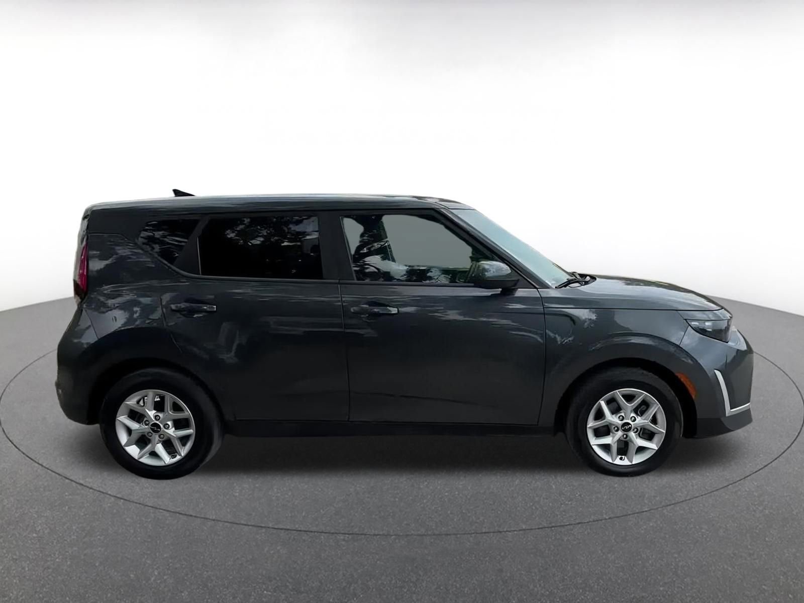 Thumbnail: 2023 Kia Soul - 13