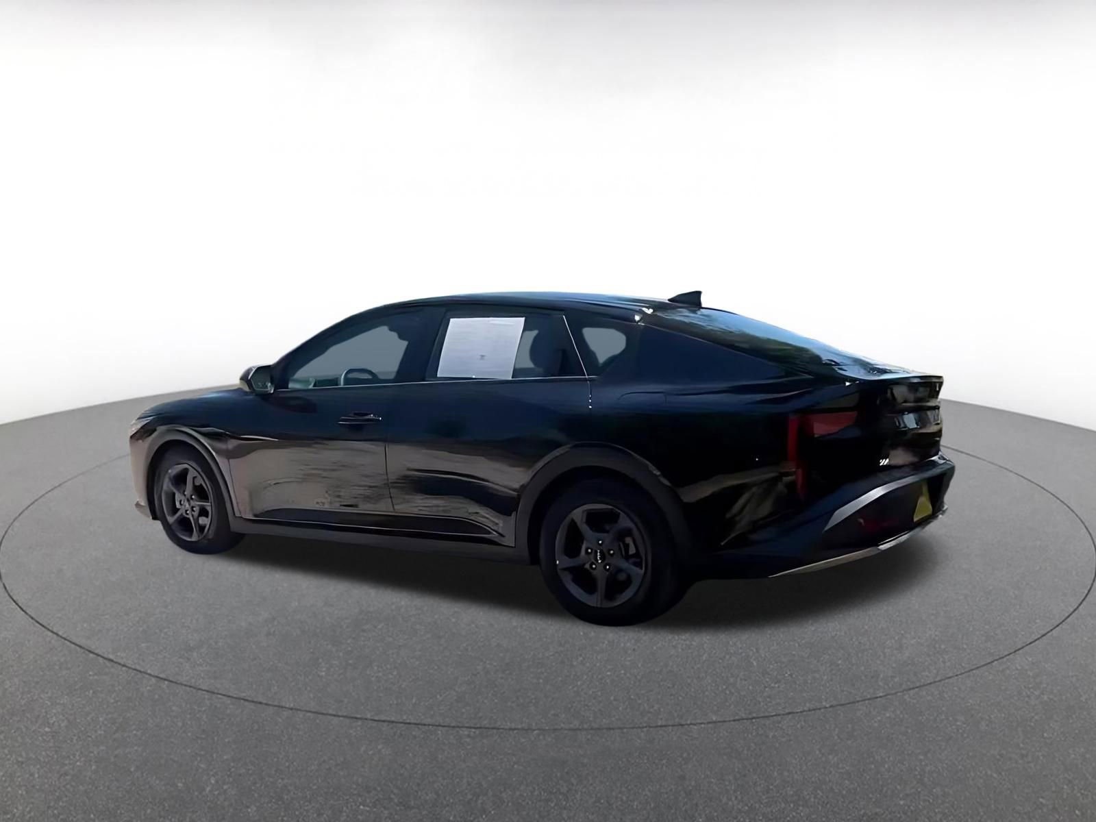 Thumbnail: 2025 Kia K4 - 10