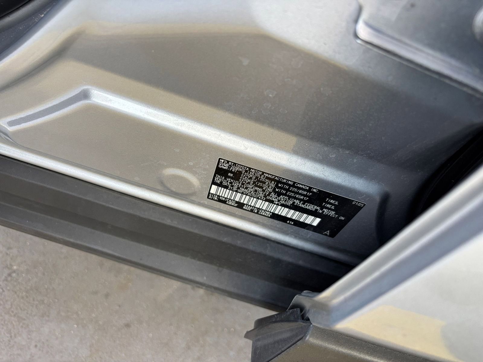 Thumbnail: 2025 Toyota RAV4 - 33