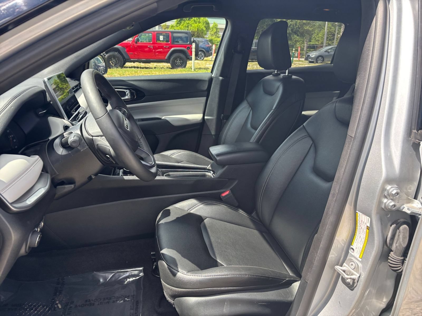 Thumbnail: 2025 Jeep Compass - 35