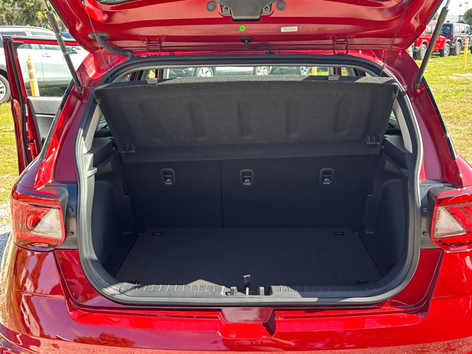 Thumbnail: 2025 Hyundai Venue - 31