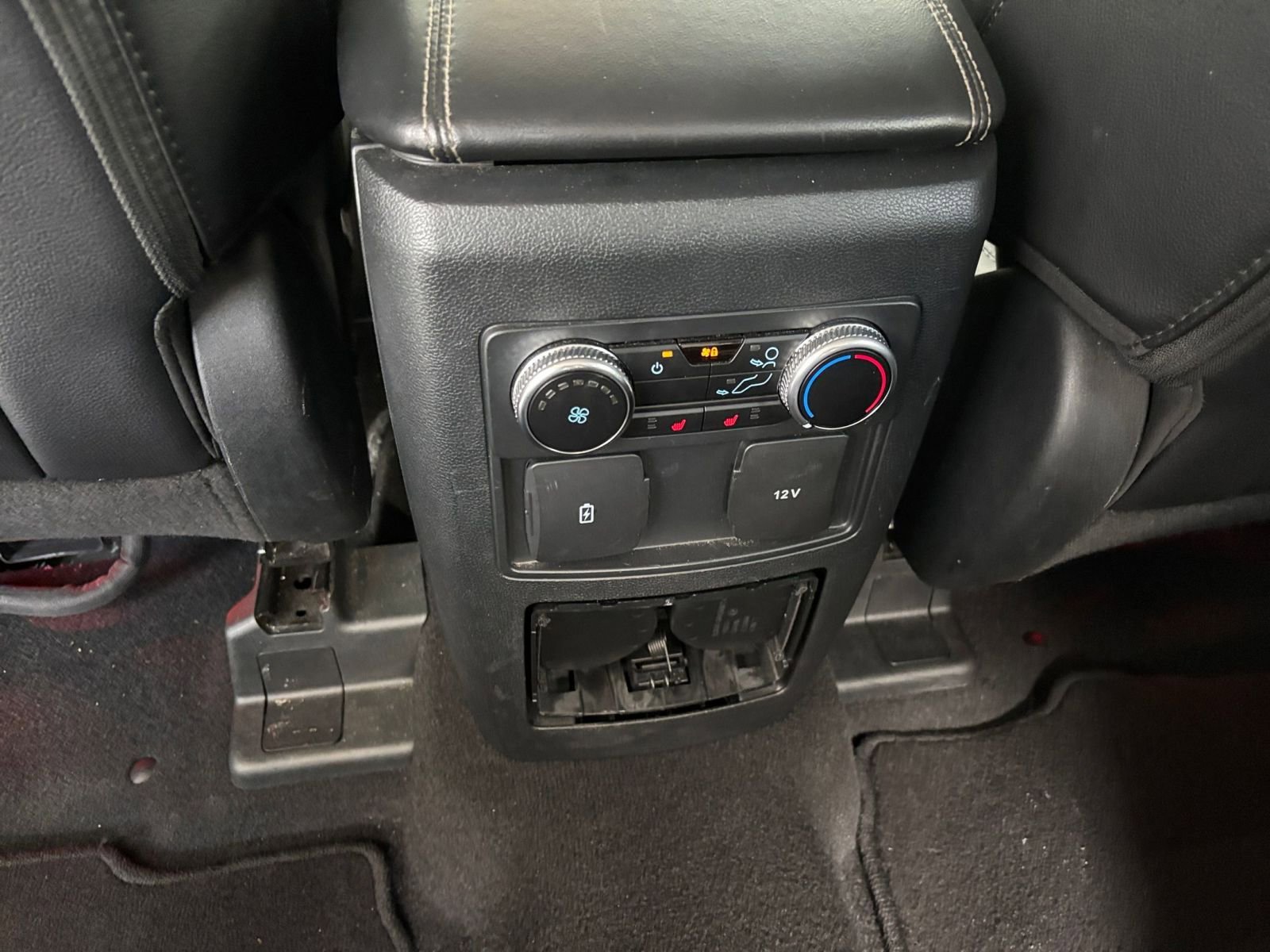 Thumbnail: 2023 Ford Explorer - 24