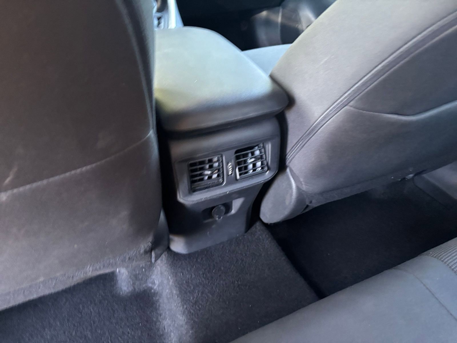 Thumbnail: 2025 Toyota RAV4 - 24