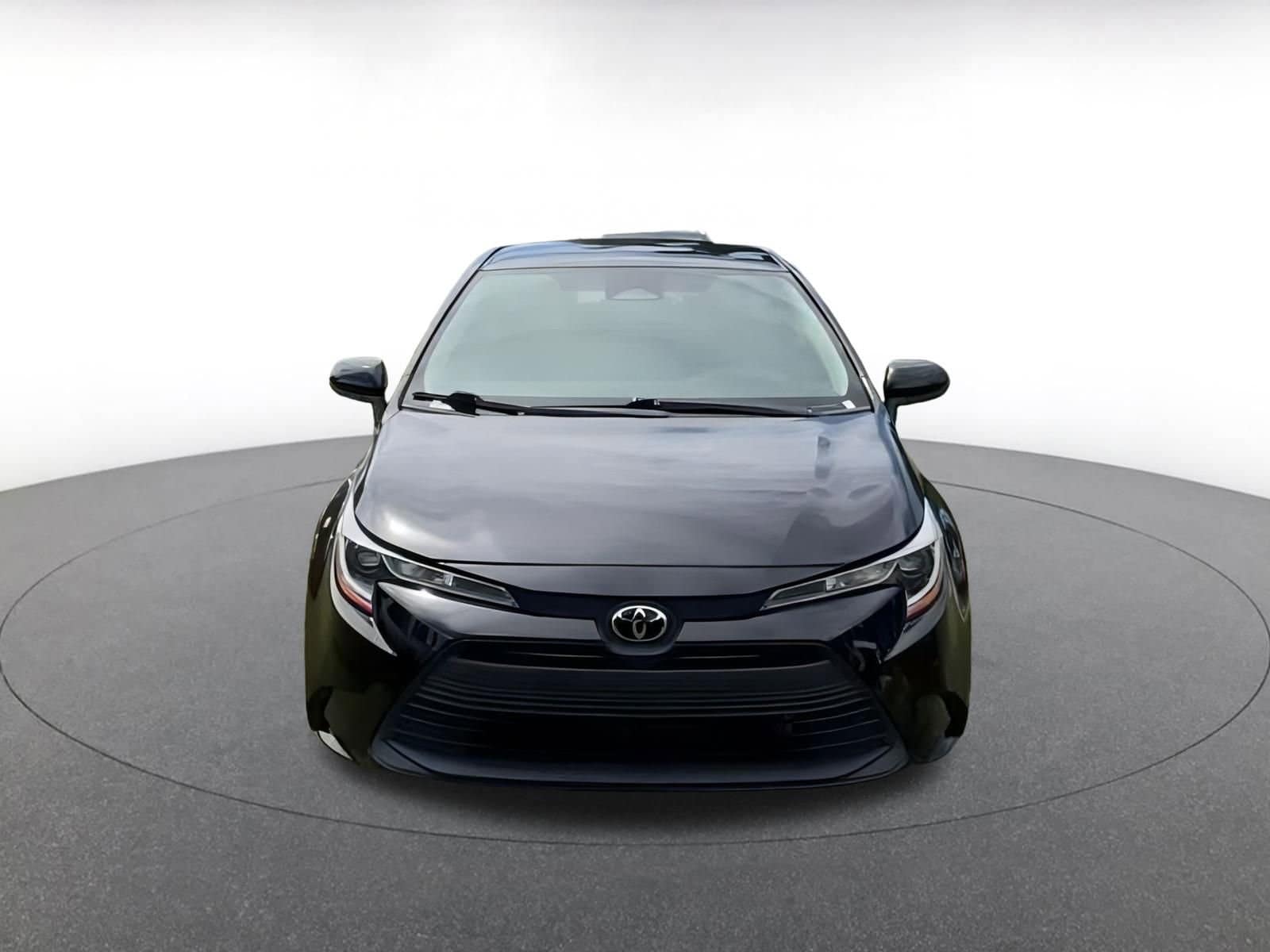 Thumbnail: 2023 Toyota Corolla - 4
