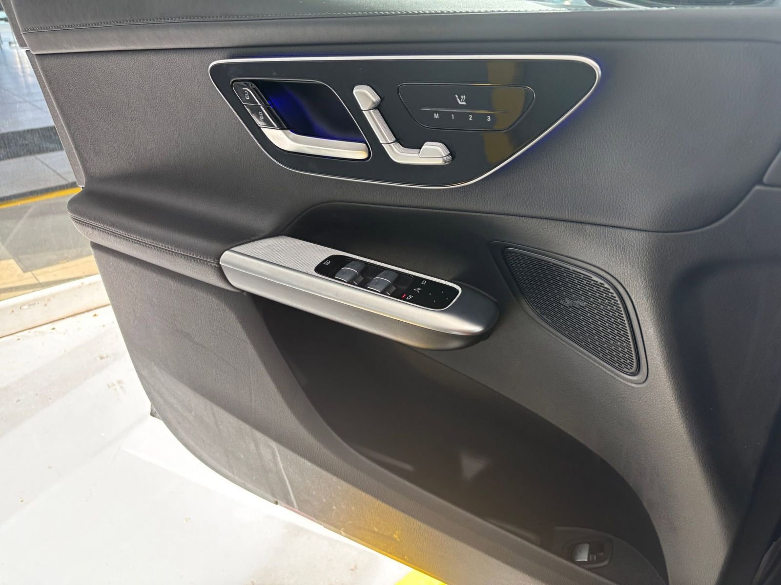 Thumbnail: 2023 Mercedes-Benz GLC - 20