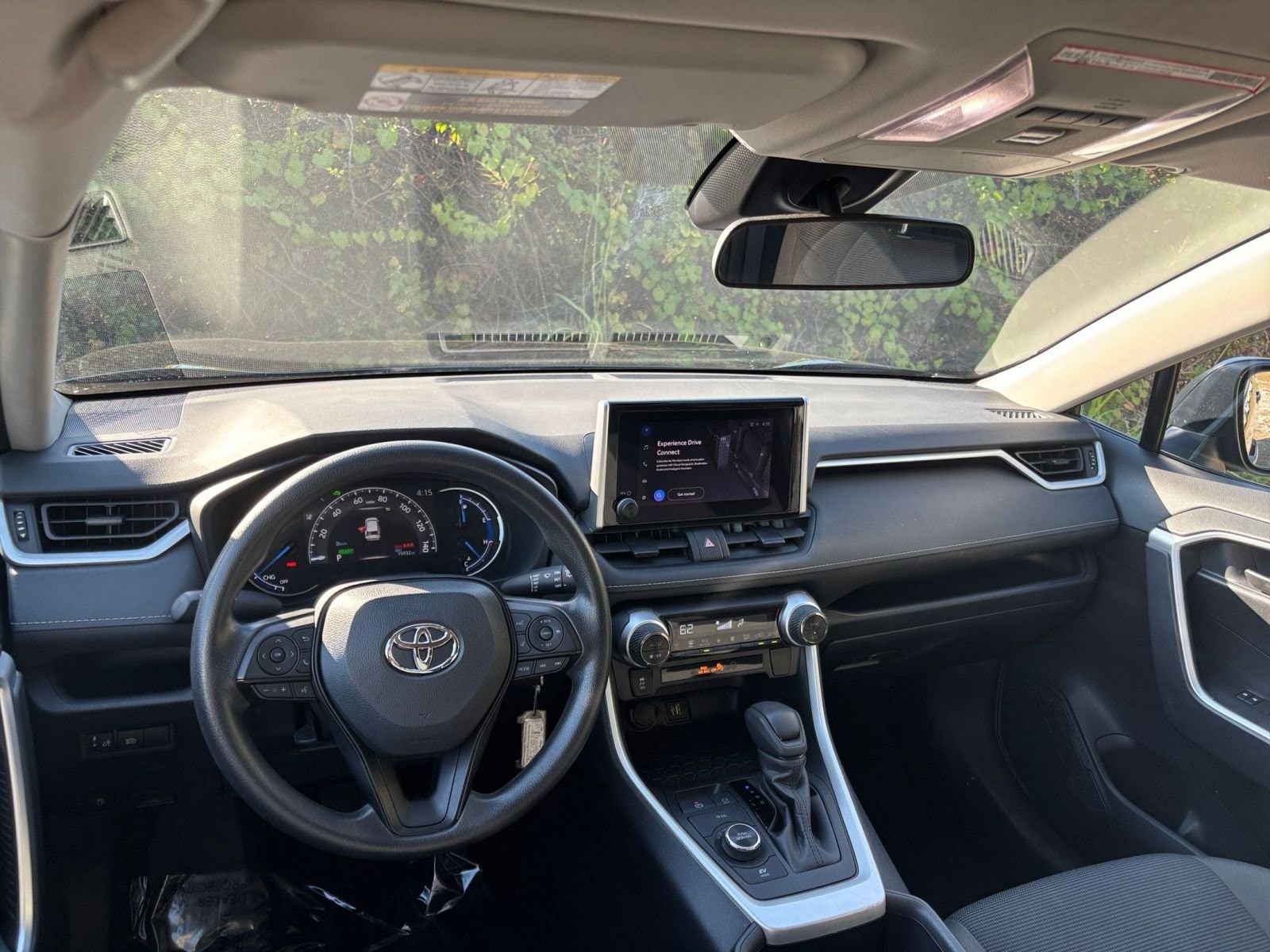 Thumbnail: 2025 Toyota RAV4 - 33