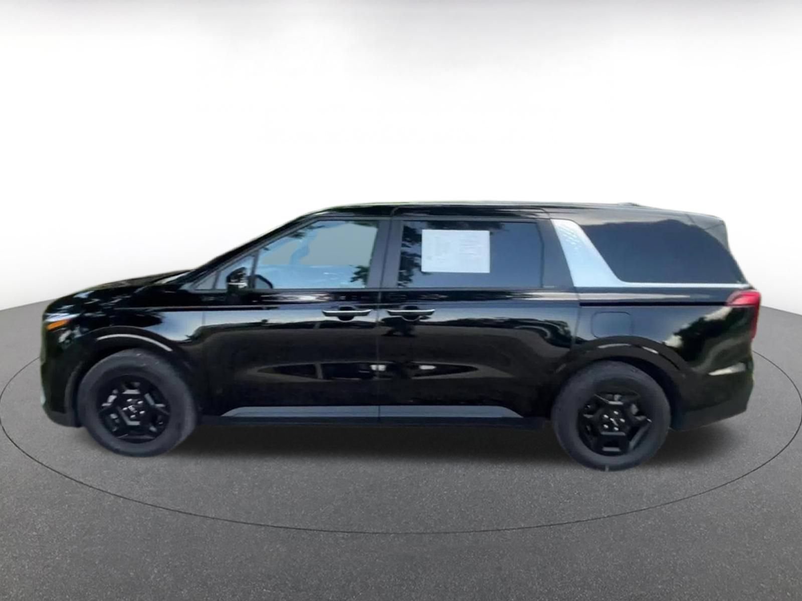 Thumbnail: 2026 Kia Carnival - 9