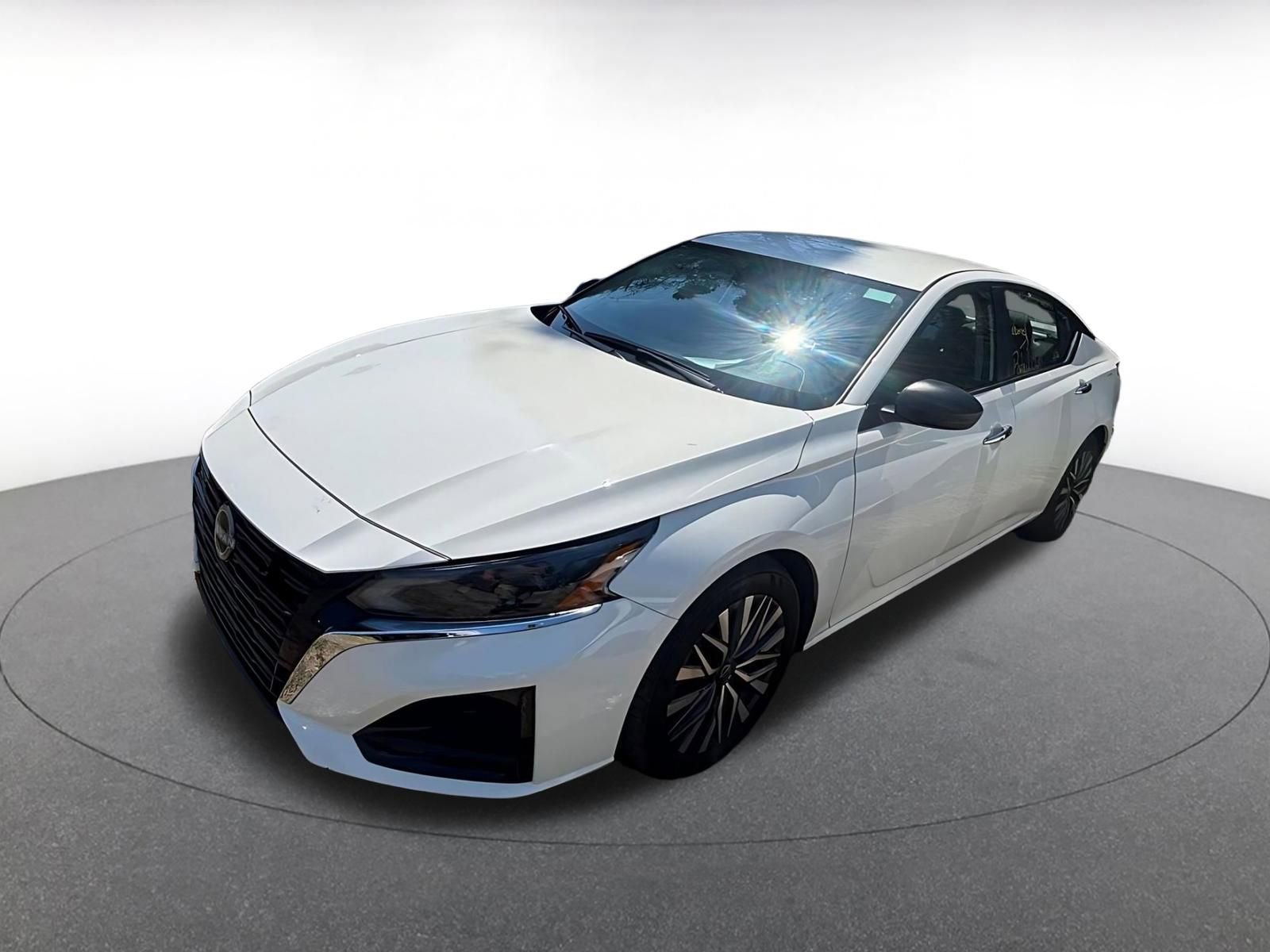 Thumbnail: 2025 Nissan Altima - 4