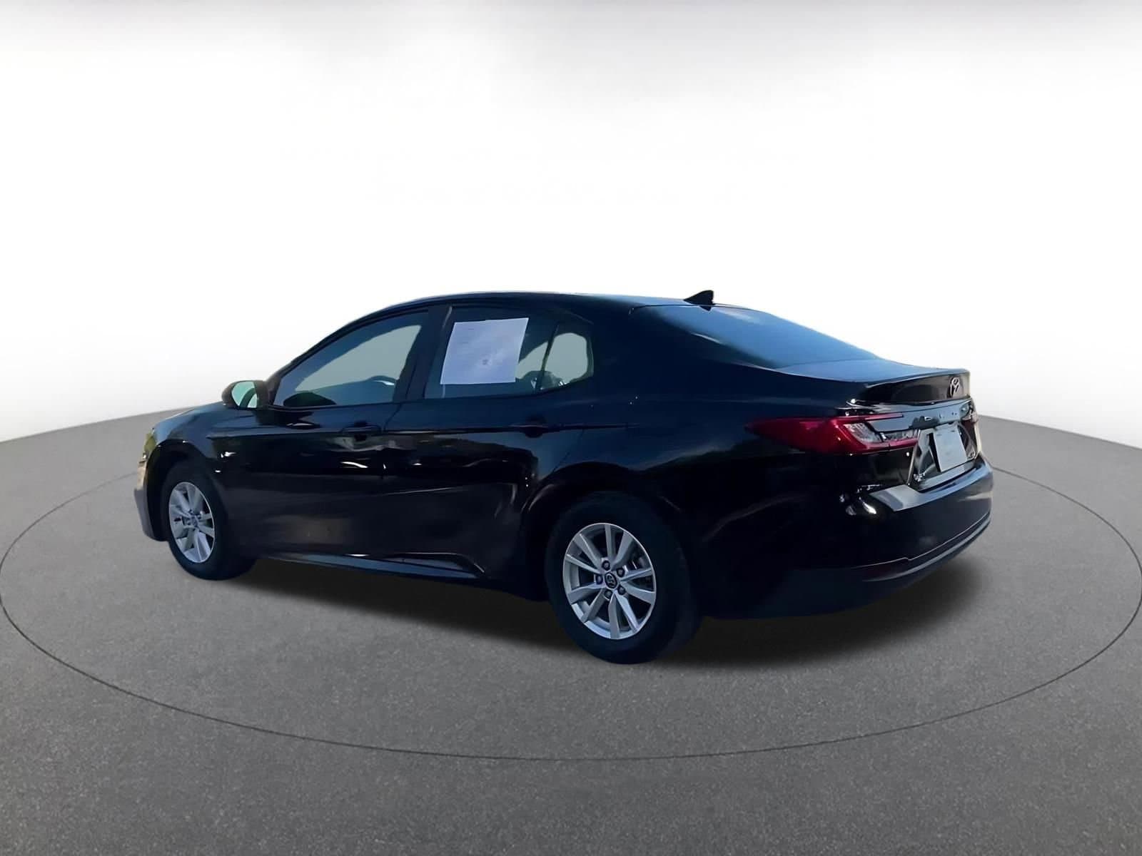 Thumbnail: 2025 Toyota Camry - 10