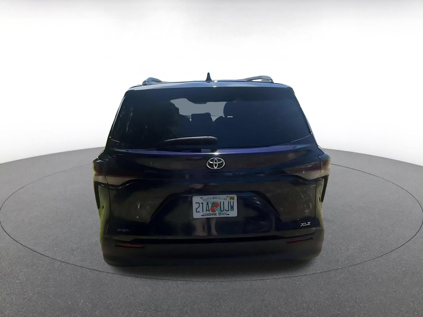 Thumbnail: 2025 Toyota Sienna - 12
