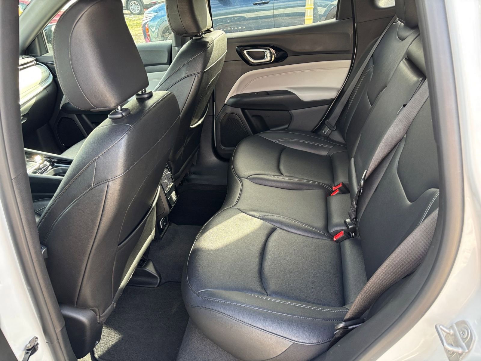 Thumbnail: 2025 Jeep Compass - 25