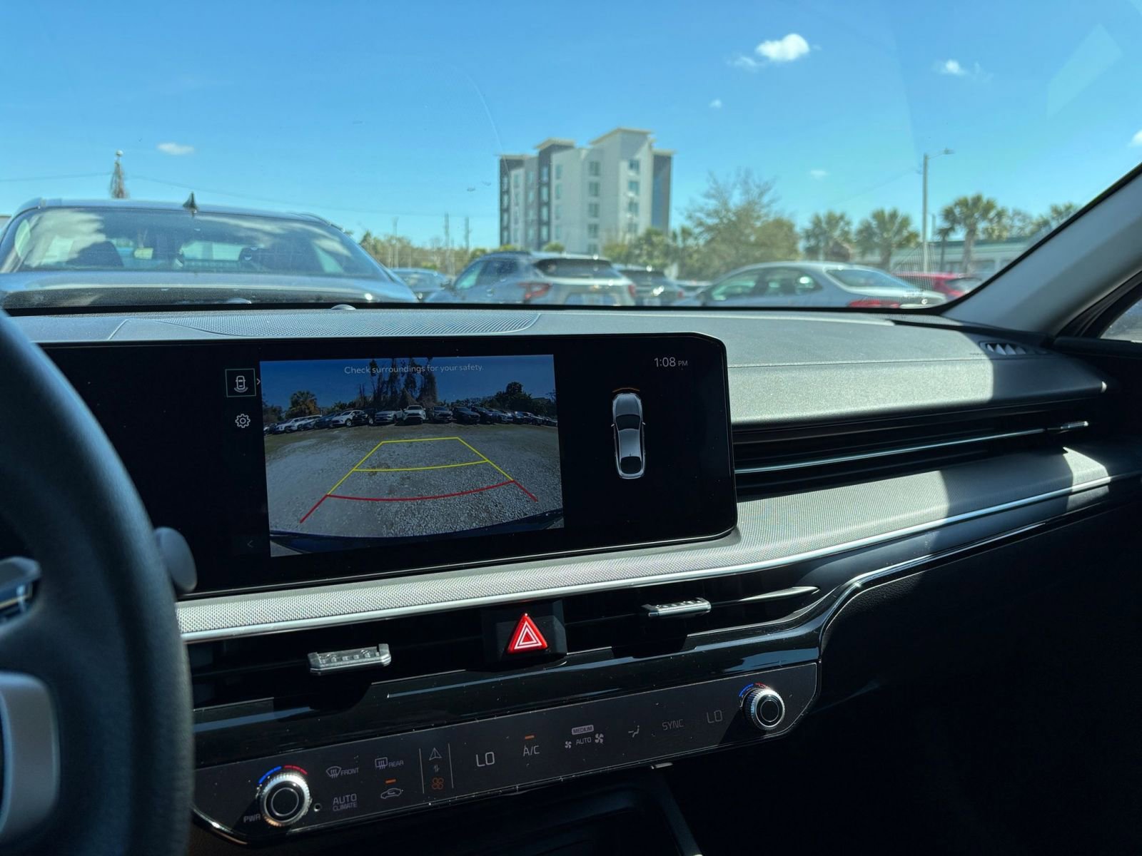 Thumbnail: 2025 Kia K5 - 24