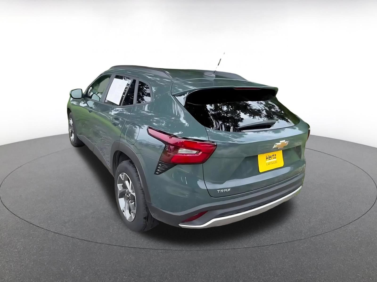 Thumbnail: 2025 Chevrolet Trax - 11