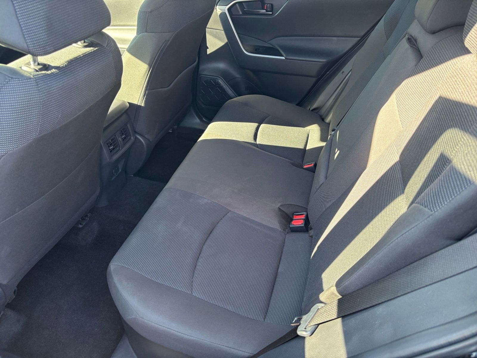 Thumbnail: 2025 Toyota RAV4 - 25