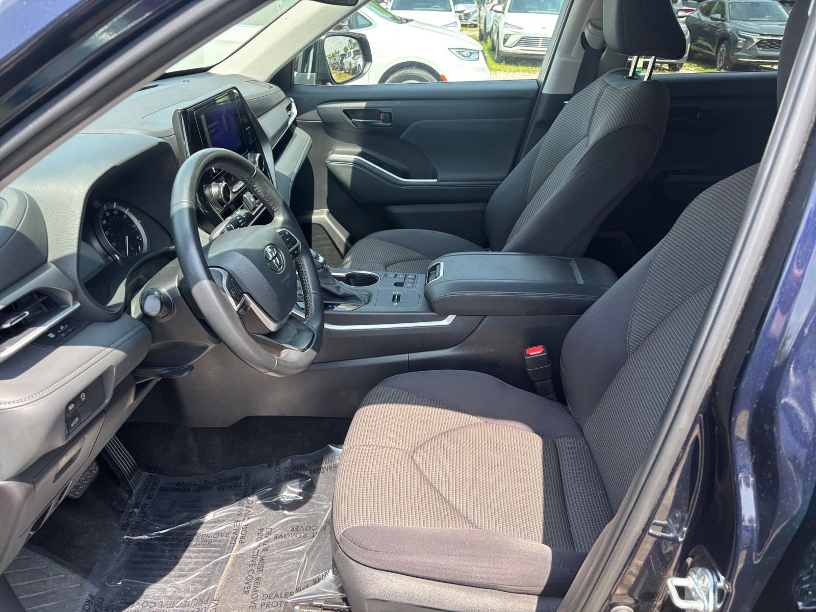 Thumbnail: 2025 Toyota Highlander - 29