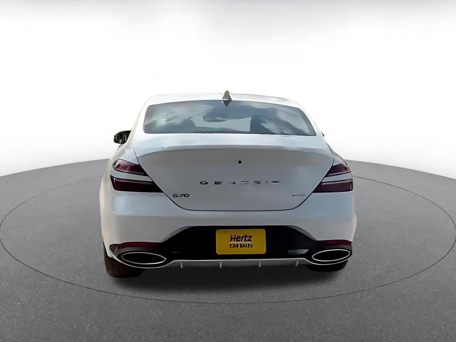 Thumbnail: 2025 Genesis G70 - 12