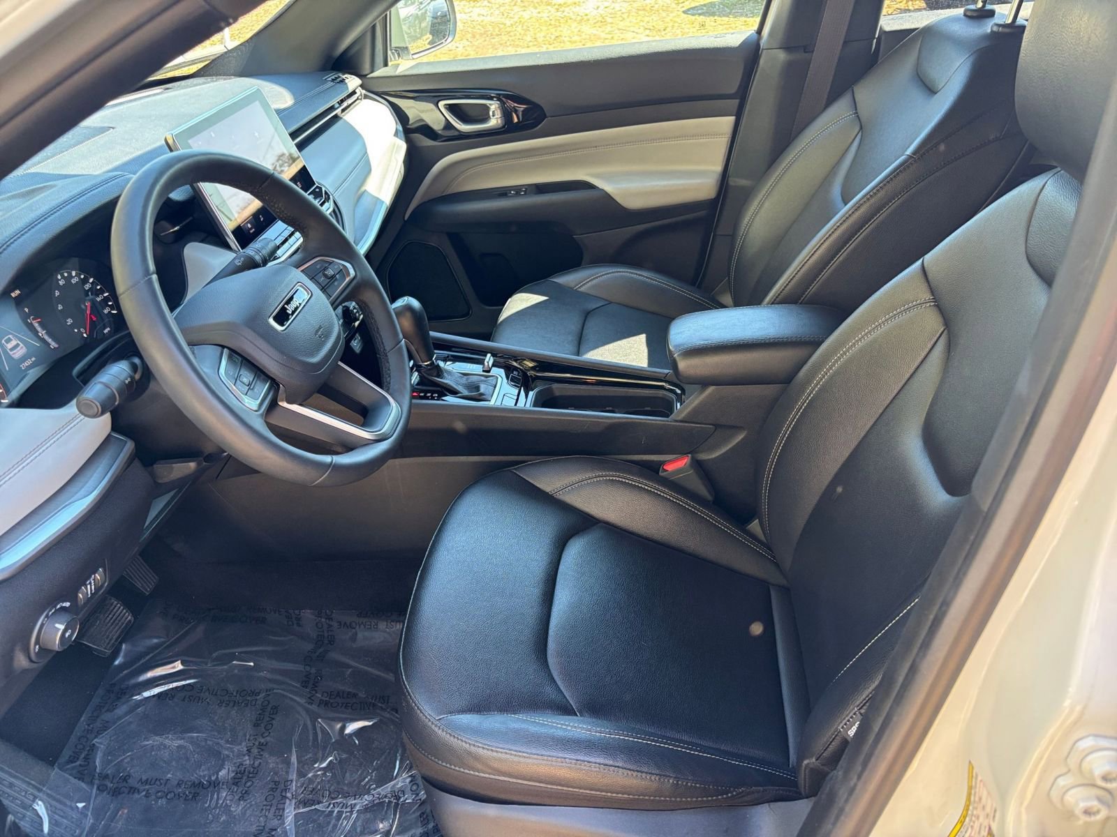 Thumbnail: 2025 Jeep Compass - 28