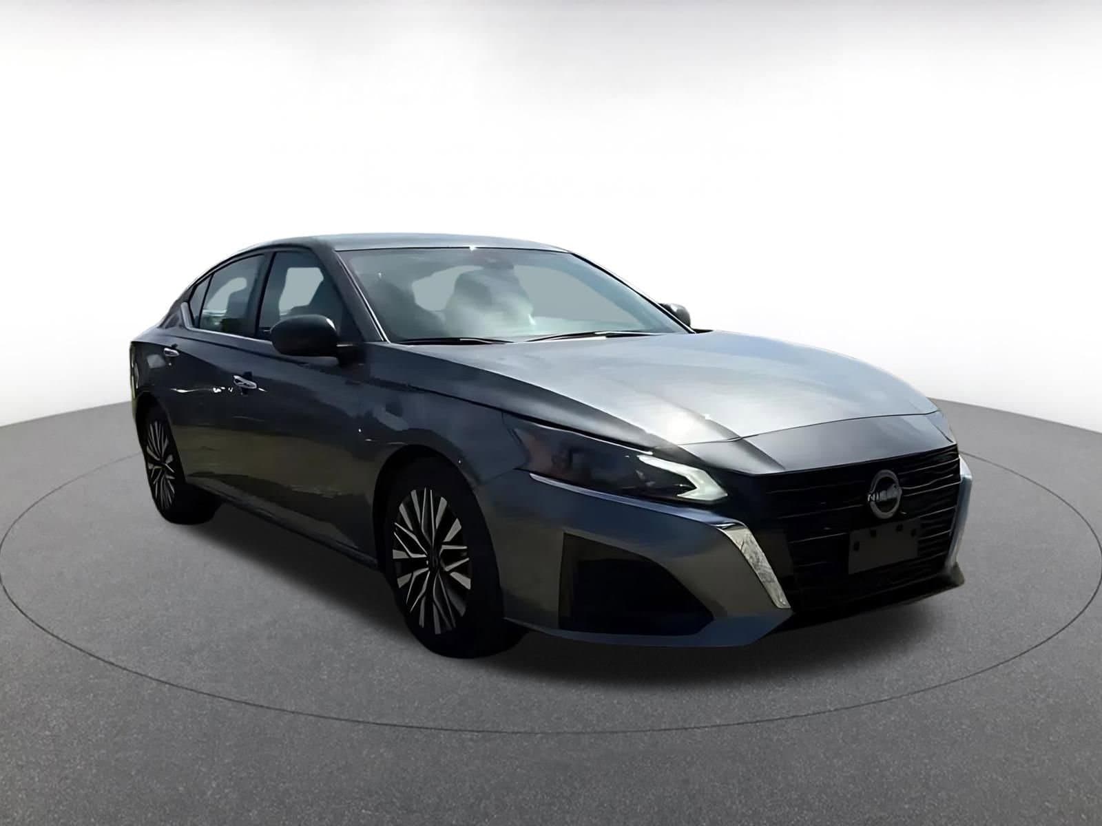 Thumbnail: 2025 Nissan Altima - 2