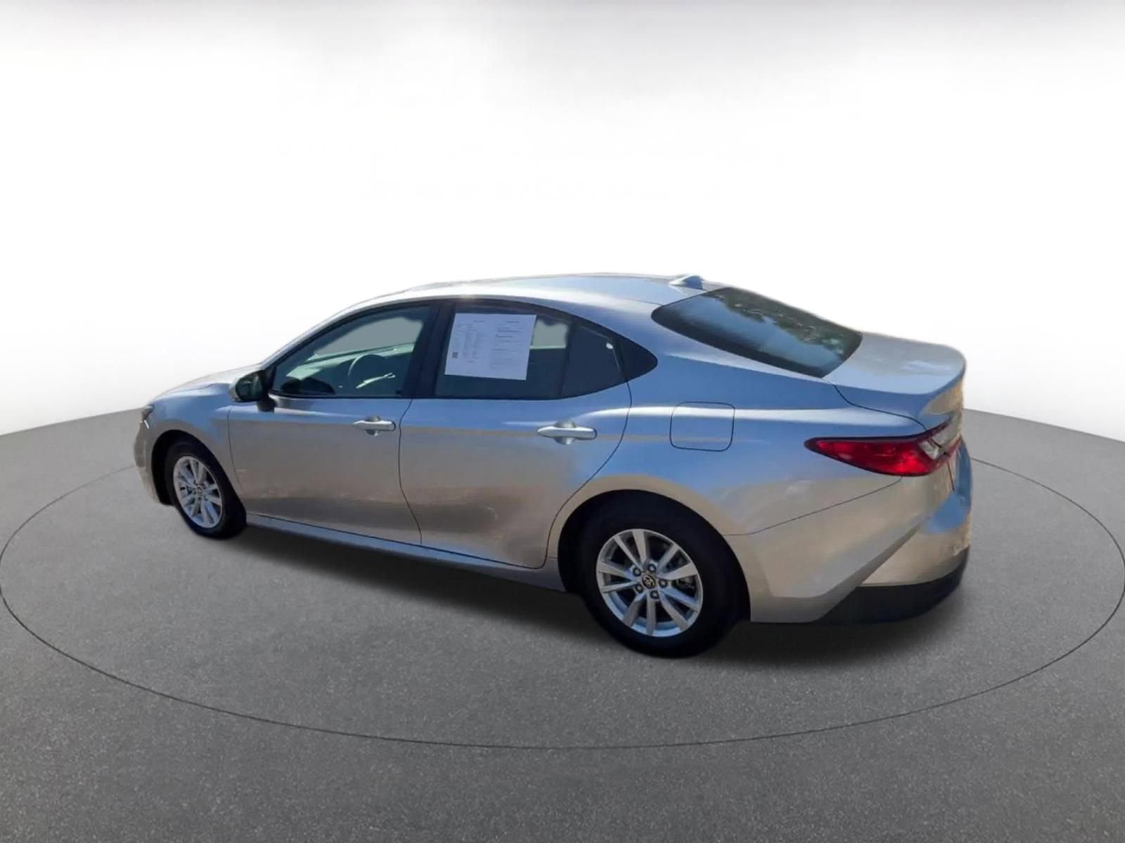 Thumbnail: 2025 Toyota Camry - 10