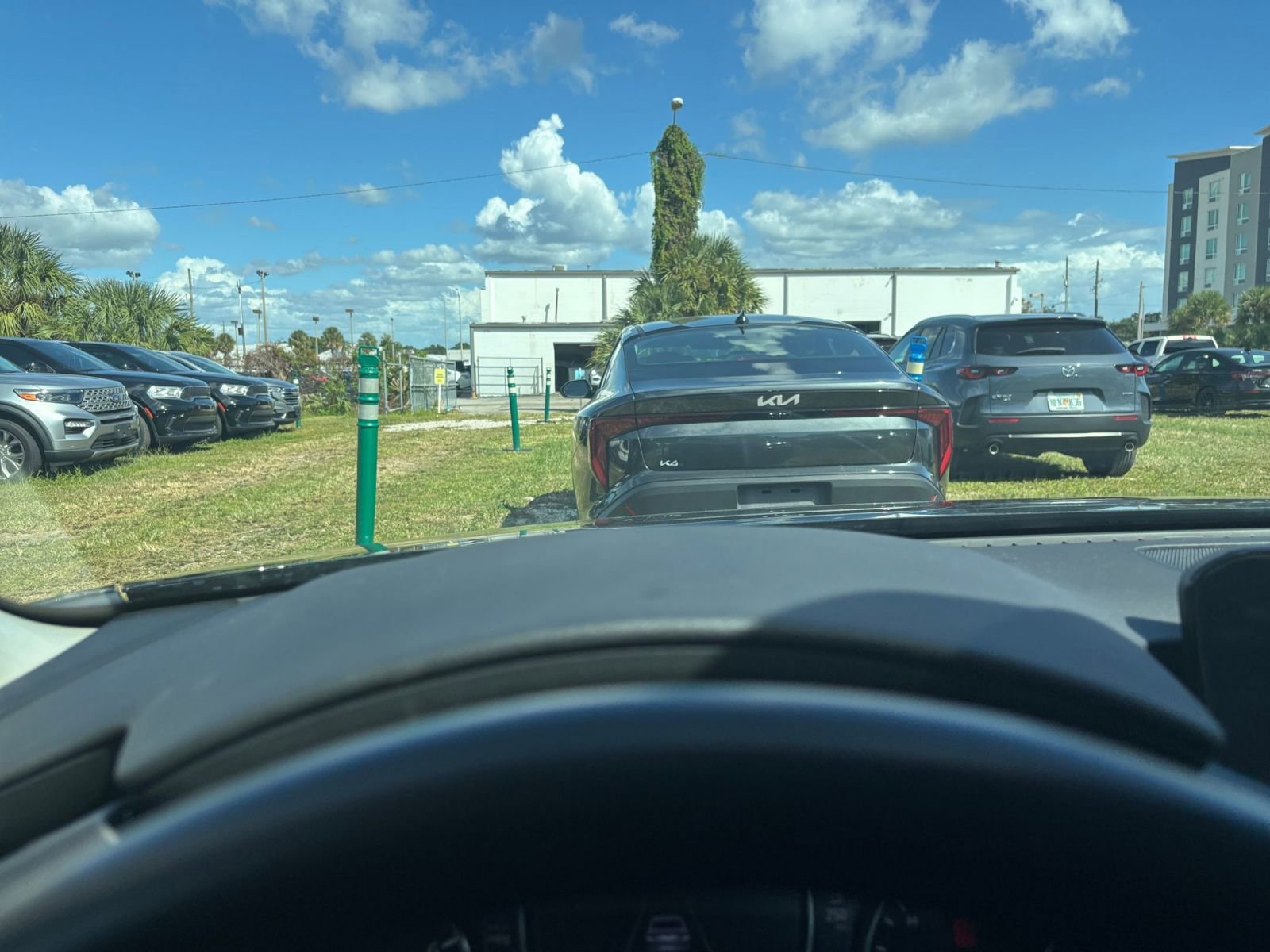 Thumbnail: 2025 Mazda Mazda3 - 33