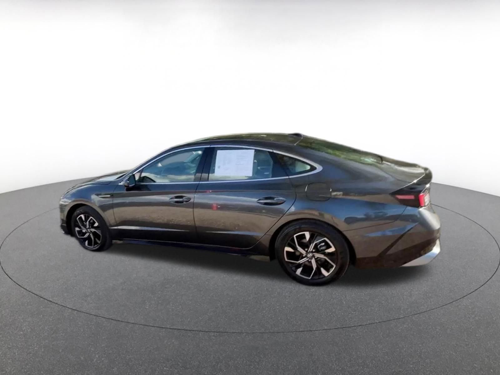 Thumbnail: 2025 Hyundai Sonata - 10