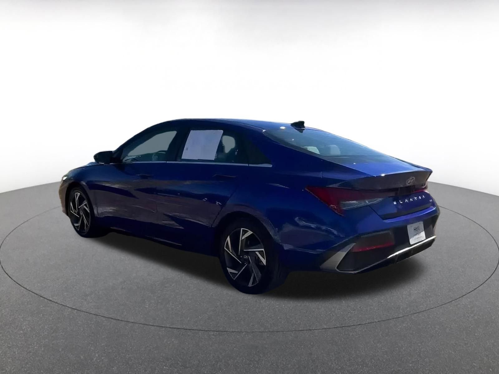 Thumbnail: 2025 Hyundai Elantra - 10