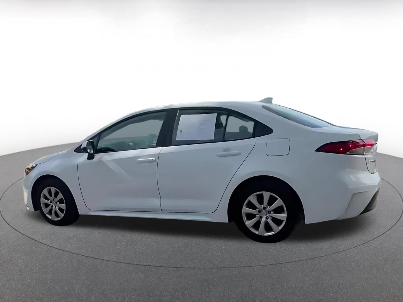 Thumbnail: 2025 Toyota Corolla - 10